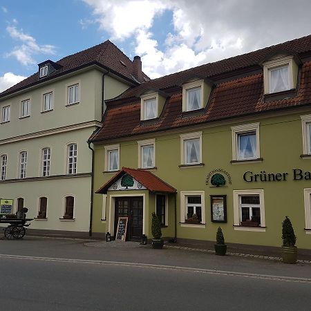 Traditionsgasthof Gruener Baum Бад-Штаффельштайн Экстерьер фото